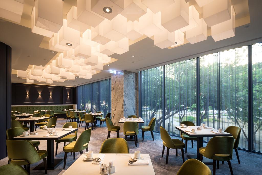 Park Lees Hotel Kaohsiung Extérieur photo The interior of the restaurant
