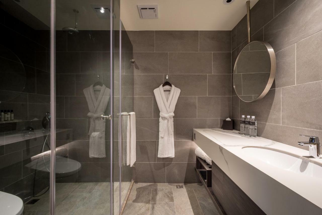 Park Lees Hotel Kaohsiung Extérieur photo Bathroom